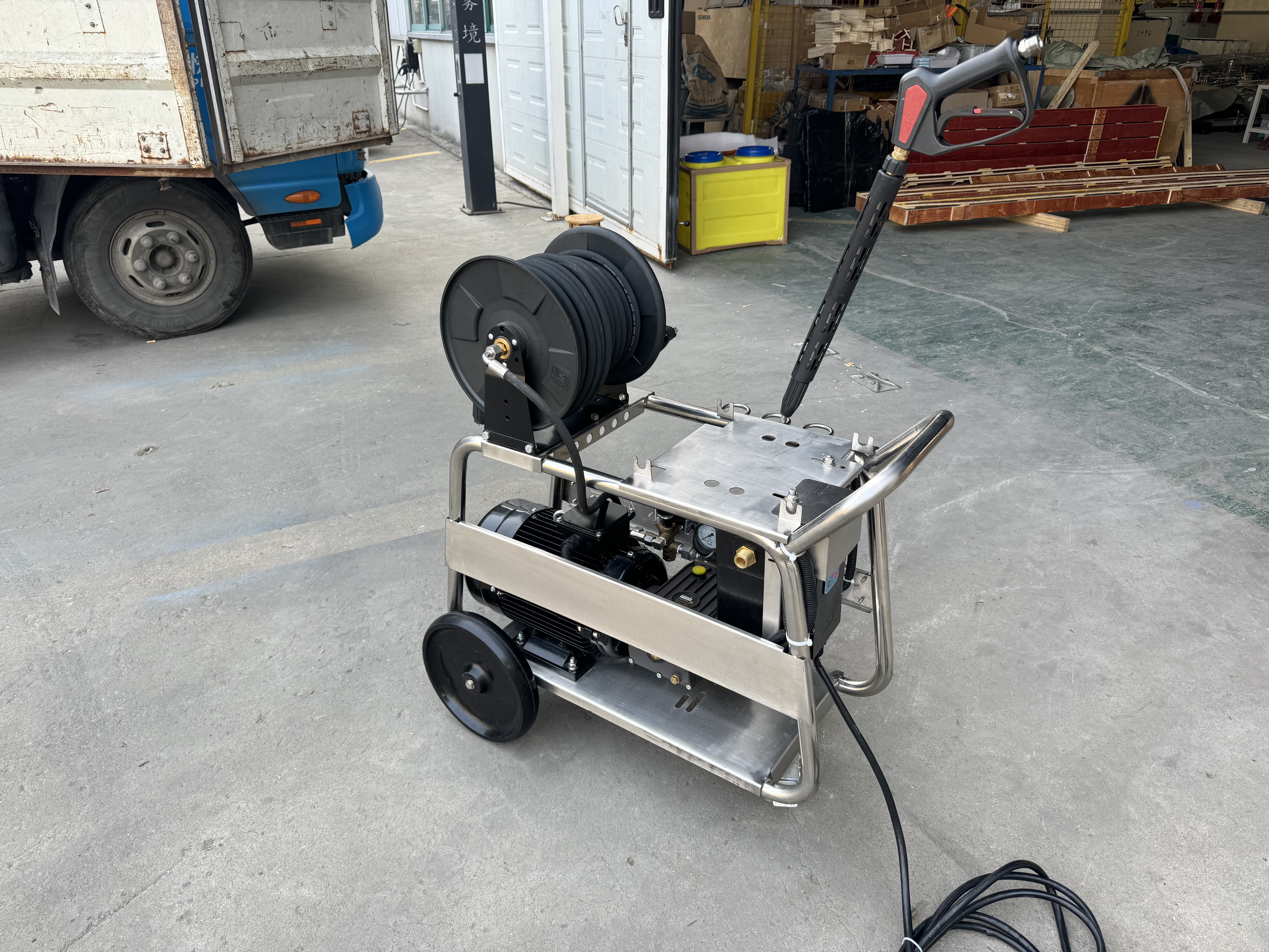 Fast and Efficient Pressure Washing Services for Industrial Clients