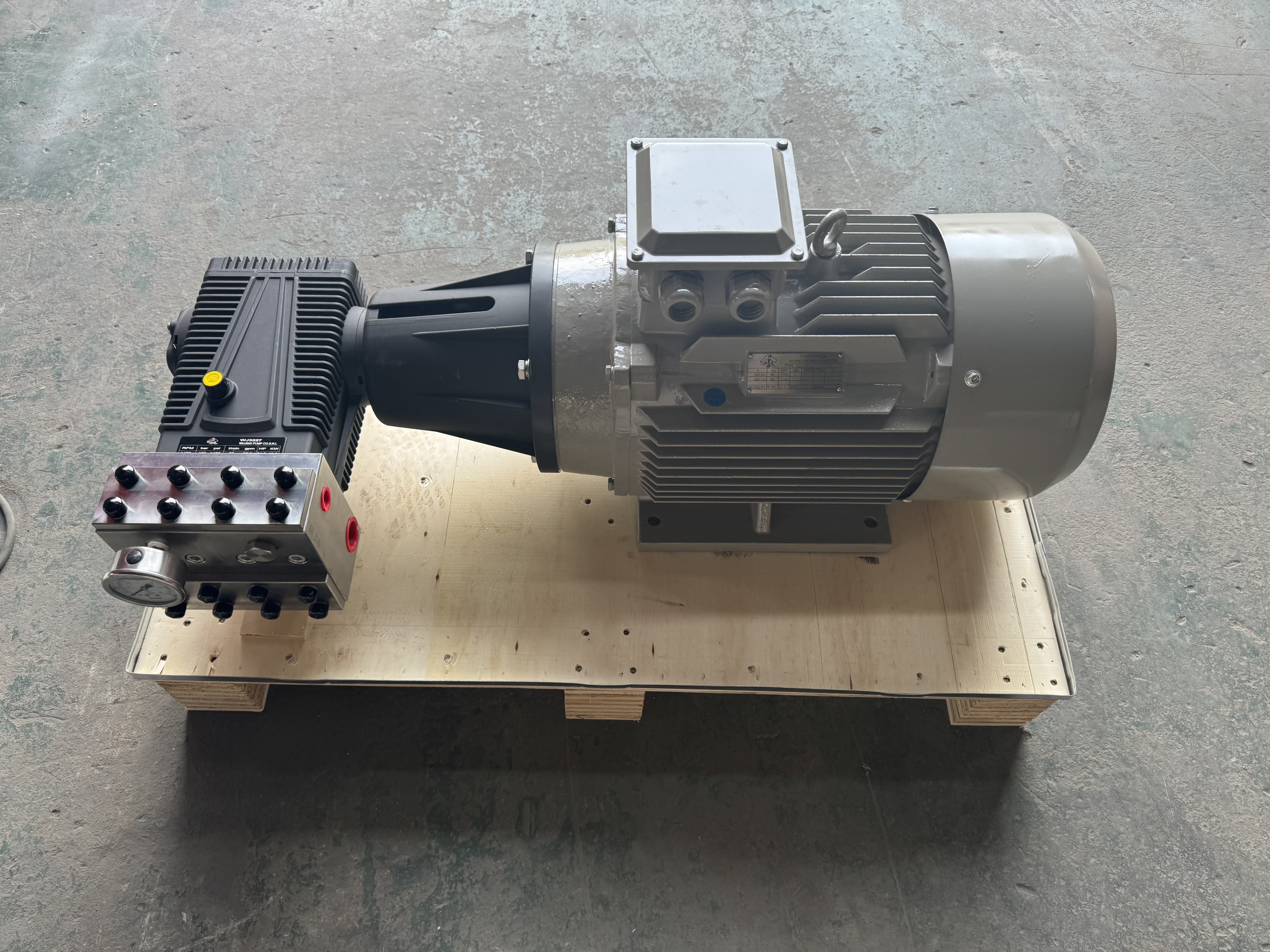 Efficient and cost-effective solutions for industrial cleaning needs