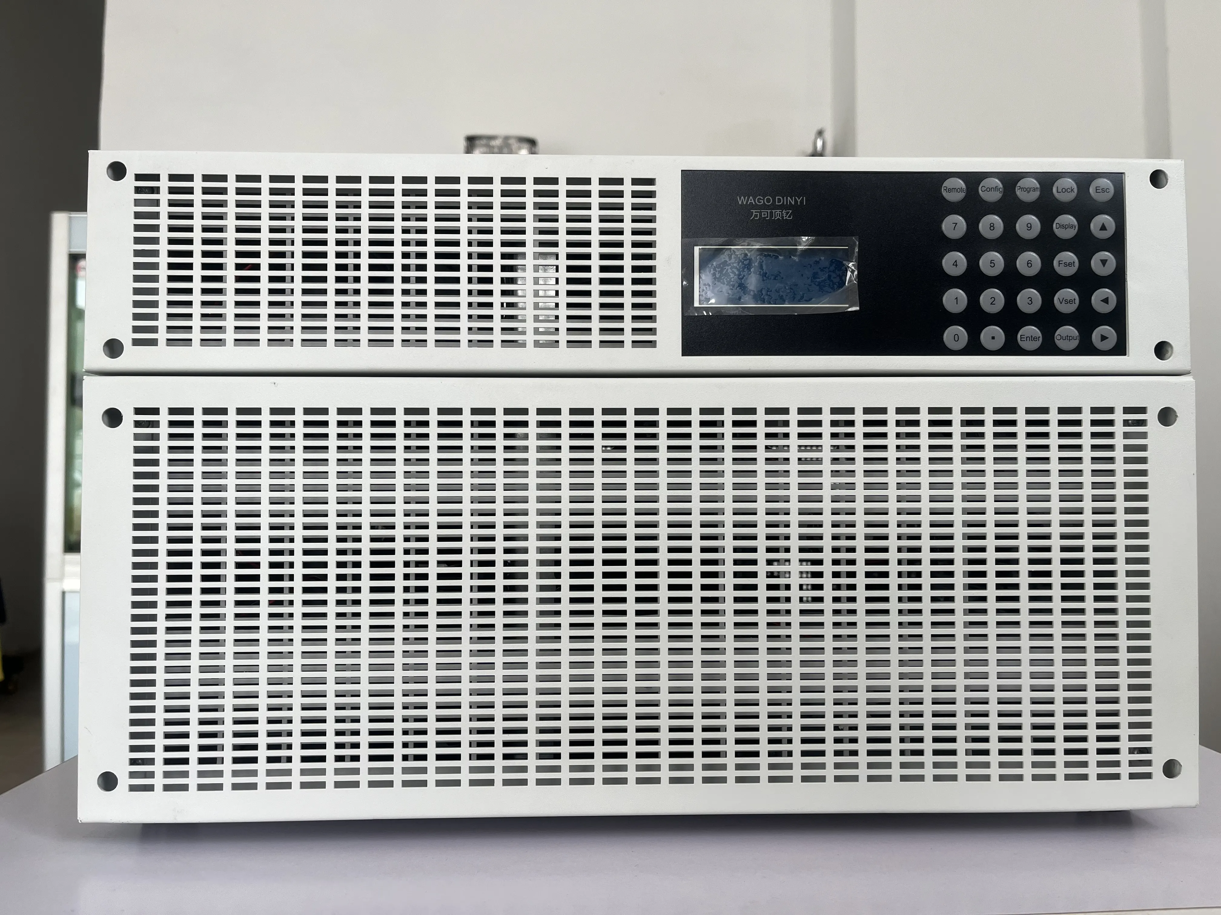 Selecting Power Supplies for Unique New Energy Power Station Needs