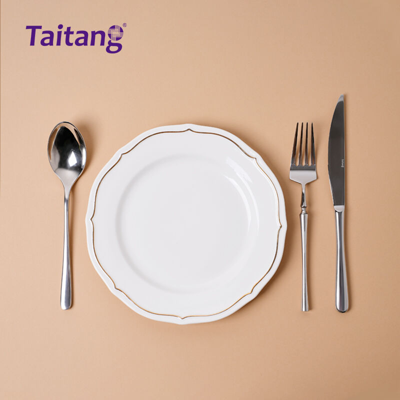 Koleksi Alat Makan Porselin dengan Tepi Emas Bergaya Bunga – Set Alat Makan Porselin Putih untuk Hotel Bintang Lima & Jamuan Formal