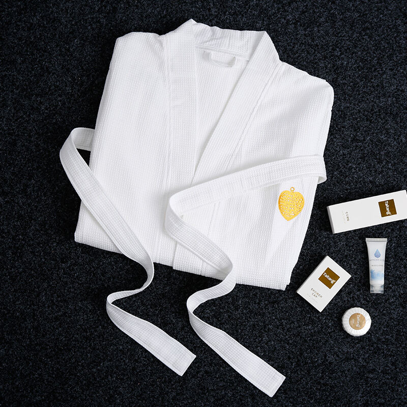 Lightweight Small Waffle Hotel Bathrobe Quick-Dry Kimono Style Wholesale Luxury Hotel Linen Supplier