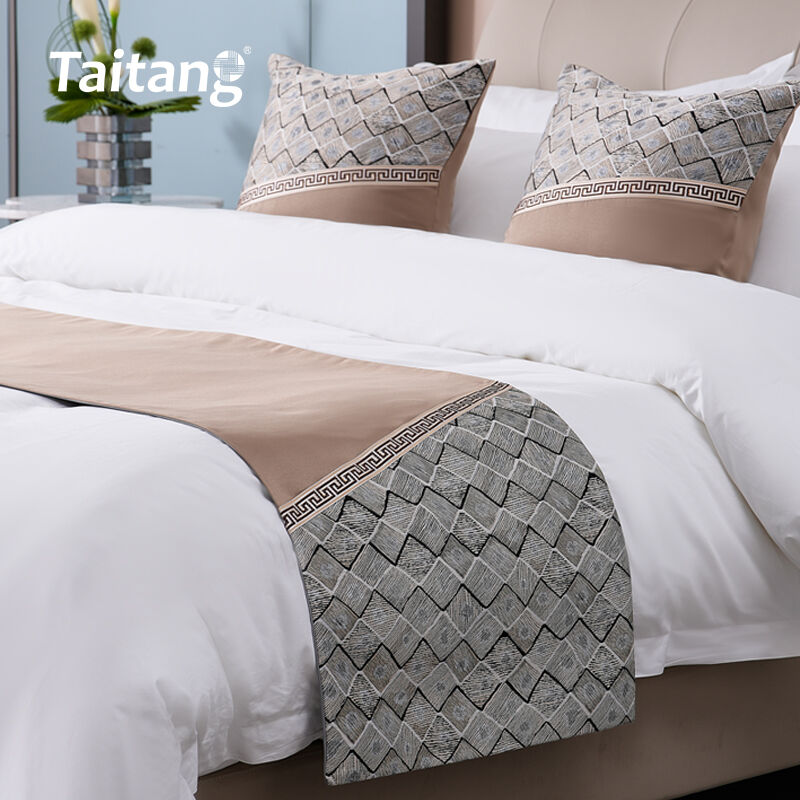 Geometric Jacquard Bed Runner & Decorative Pillow Set Premium Hotel Bedding Manufacturers