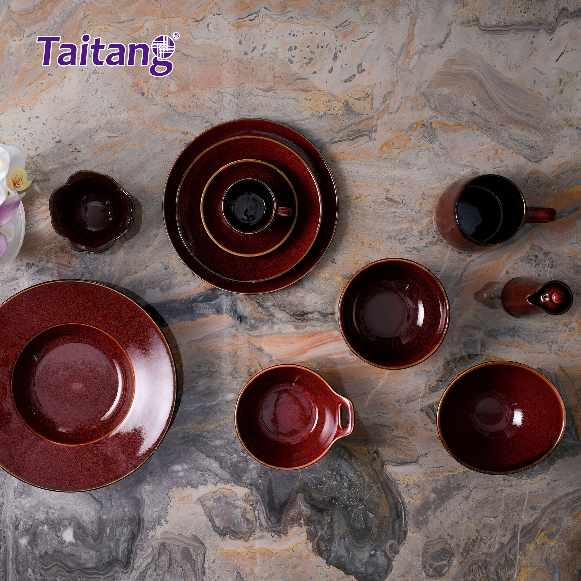 Crimson Modern Dinnerware Sets Red Luxury Geometric Porcelain Dining Sets for High-End Hotels & Restaurants
