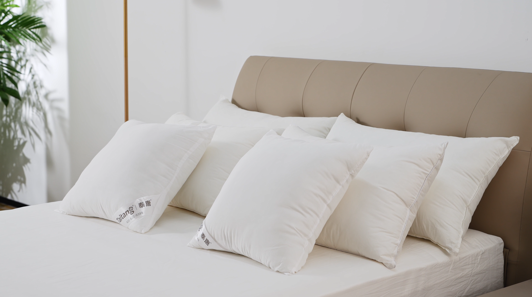 Hotel Pillow Buying Guide: How to Choose the Perfect Inserts for Guest Satisfaction