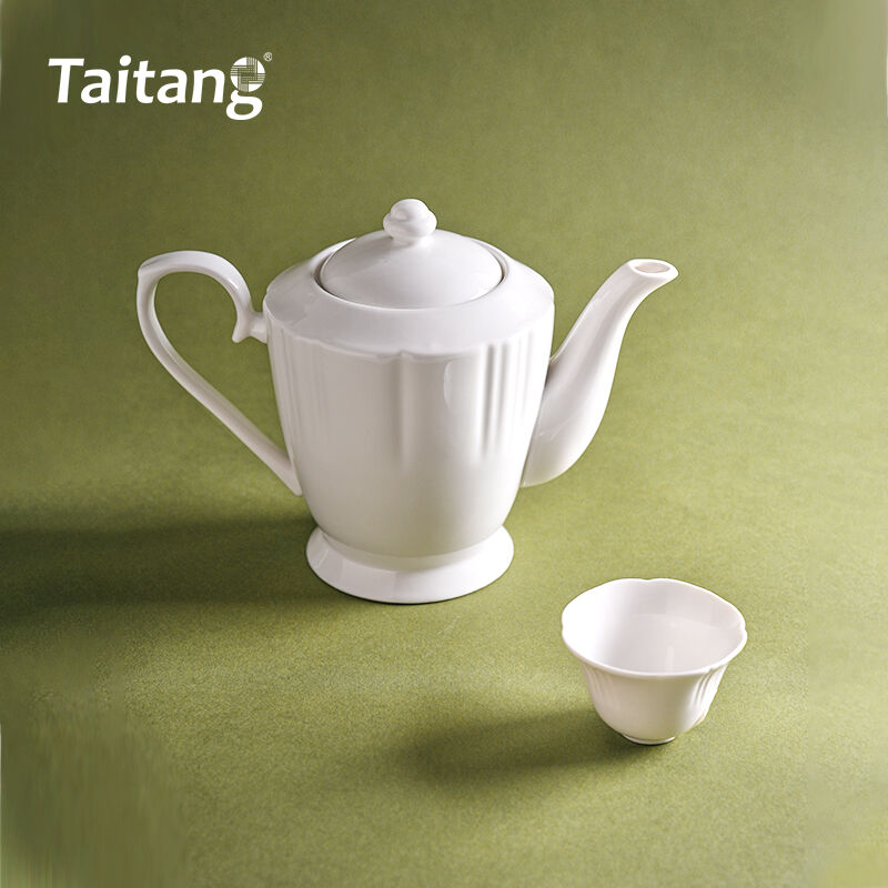 Crown Porcelain Tableware Set Elegant White Ceramic Dinnerware Set for Luxury Hotels & Fine Dining