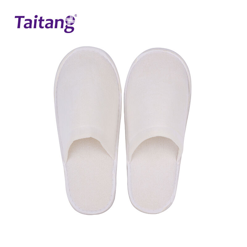 Disposable Hotel Slippers Bulk 6mm Non-Slip Polyester Slippers for Five-Star Guest Comfort