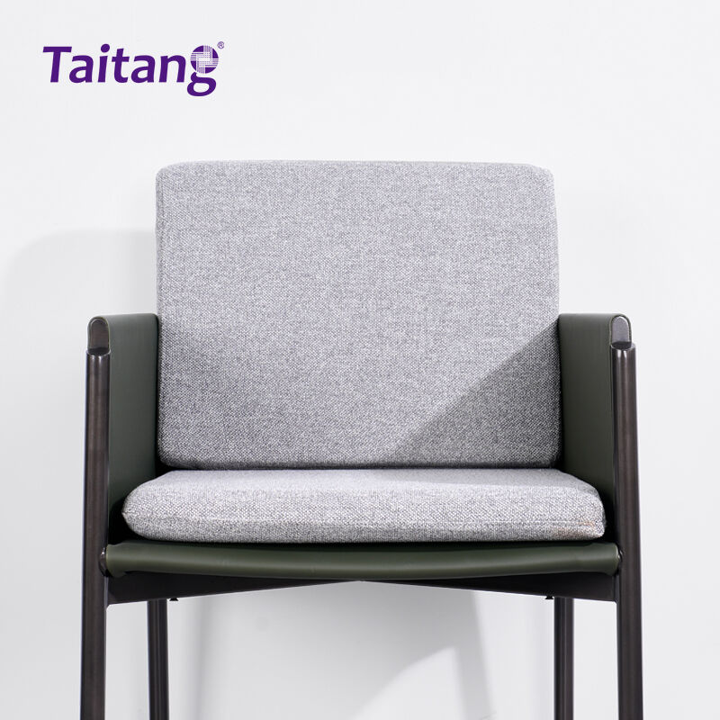 Luxury Modern Bar Chair Carbon Steel & Saddle Leather Lounge Seating for Boutique Hotels