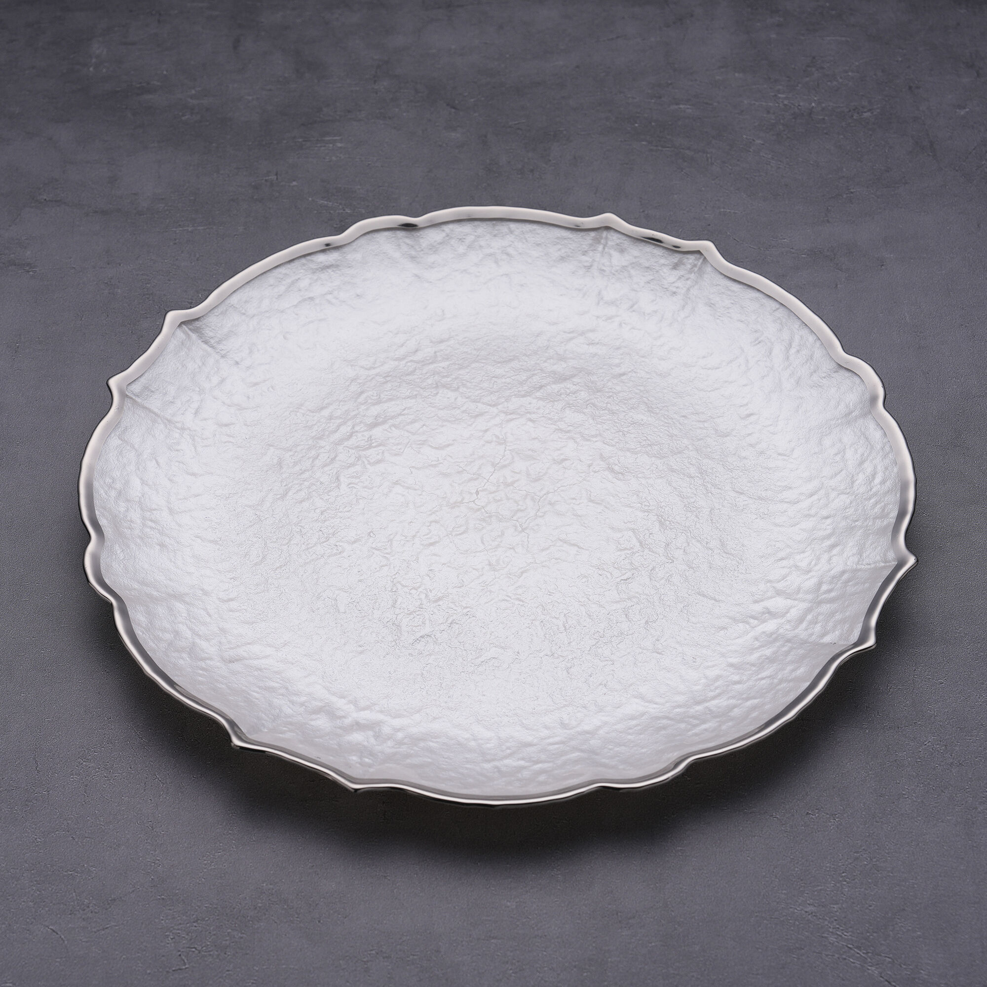 Luxury Glass Dinner Plates in Bulk Elegant Gold Rim & Beaded Wedding Charger Plates for Hotels & Catering