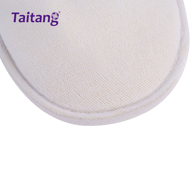 Disposable Hotel Slippers Bulk 6mm Non-Slip Polyester Slippers for Five-Star Guest Comfort