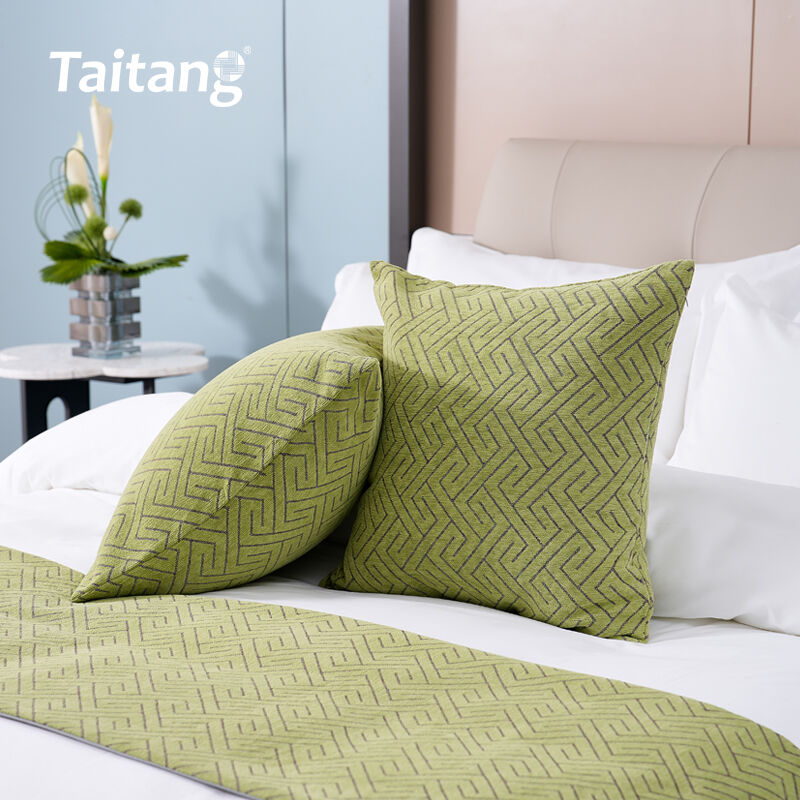 Geometric Hotel Bed Runner and Decorative Pillow Set Taitang Bed Linen Manufacturer Wholesale Supplier