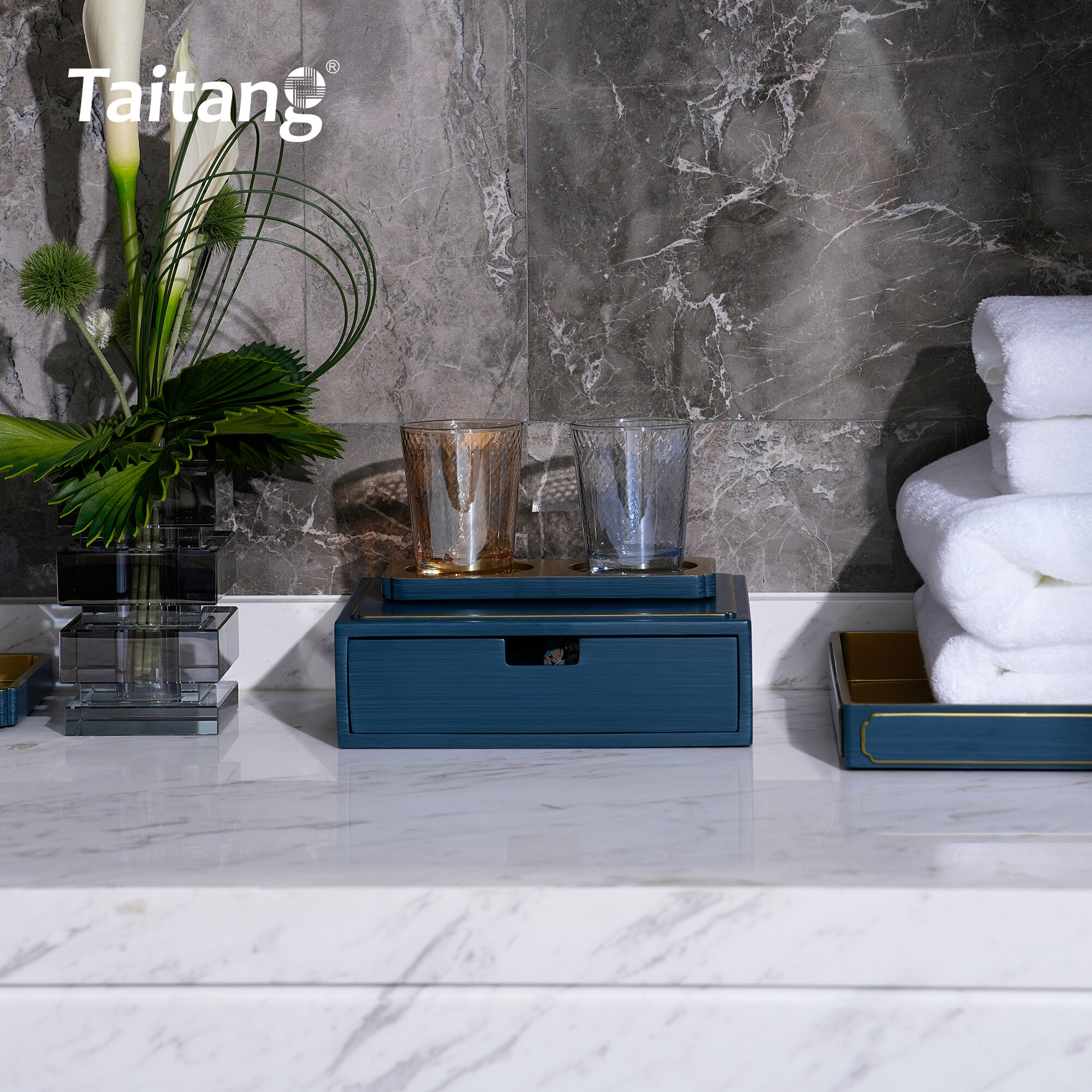 Luxury Hotel Bathroom Amenities Set Blue Gold Resin Bath Accessories 5-Star Hotel Bathroom Supplies