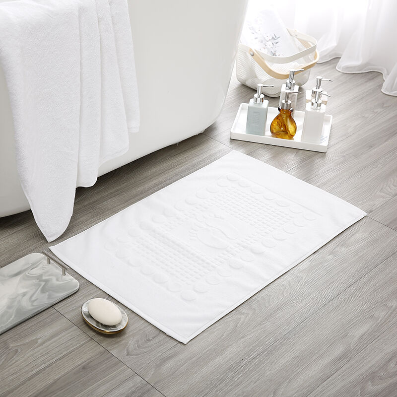 Cotton Hotel Bath Mat Wholesale Embossed Footprint & Polka Dot Towel Bath Mats