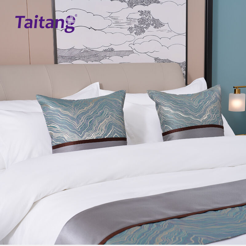 Modern Wave Pattern Hotel Bed Runner & Decorative Pillow Set Premium Hotel Bedding Manufacturers