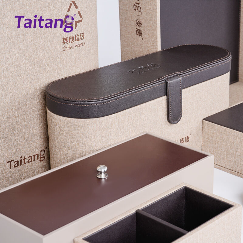 Дархан ба смол готельн өрөөний амьтны бүтээгдэхүүнүүдийн цуглуулга. Орчин үеийн бизнес готельн үндэсний өрөөний хүрээлэнгүүд