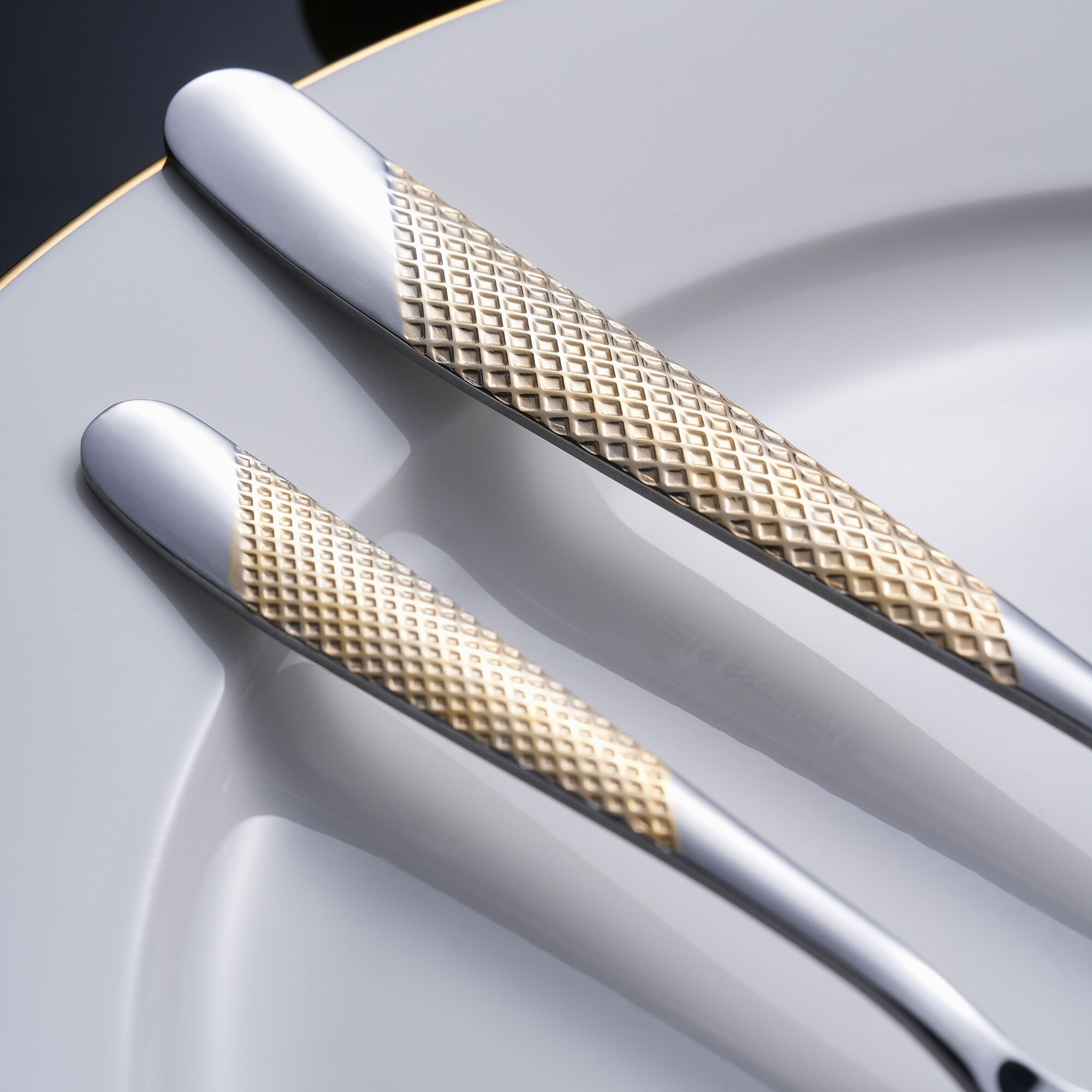 Luxury Restaurant Cutlery Set Gold Checkered Handle 201 Stainless Steel Cutlery for Hotels & Fine Dining