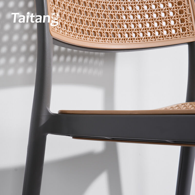 כיסא לאוכל חוץ מסחרי, מודרני, מעור דומה לרטן, מפלסטיק, לטרסות בתי מלון וрестורנטים