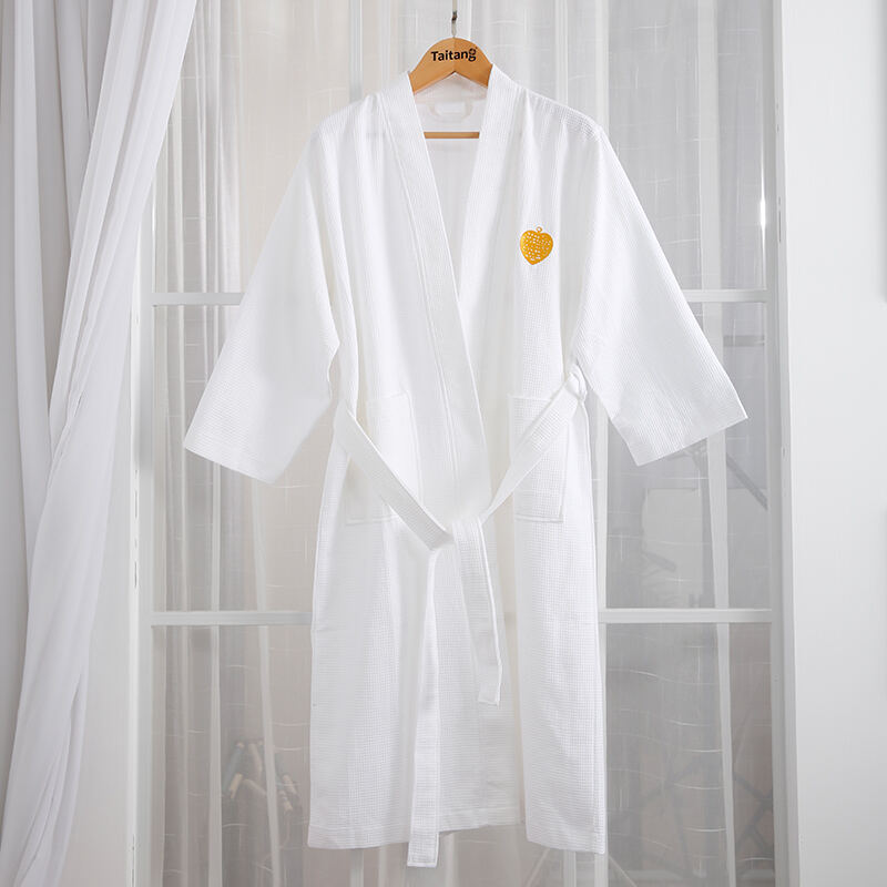 Lightweight Small Waffle Hotel Bathrobe Quick-Dry Kimono Style Wholesale Luxury Hotel Linen Supplier