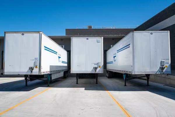 ​North America Logistics Solutions : Scale Efficiently, Reduce Costs & Future-Proof Your Supply Chain​