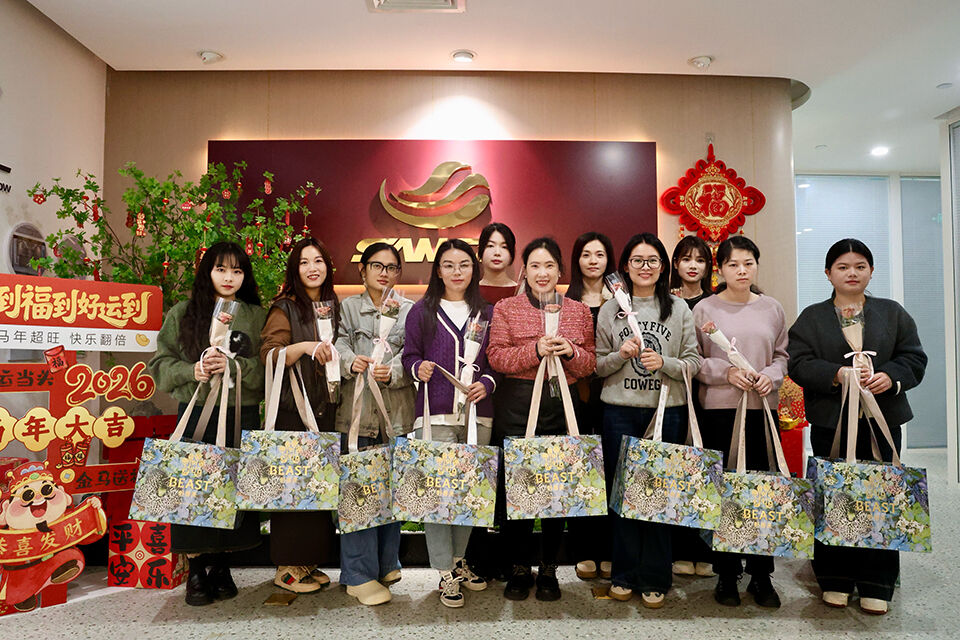 সান্সড জিয়াংসু আন্তর্জাতিক নারী দিবসের পূর্বে তাদের নারী কর্মীদের সম্মানিত করে