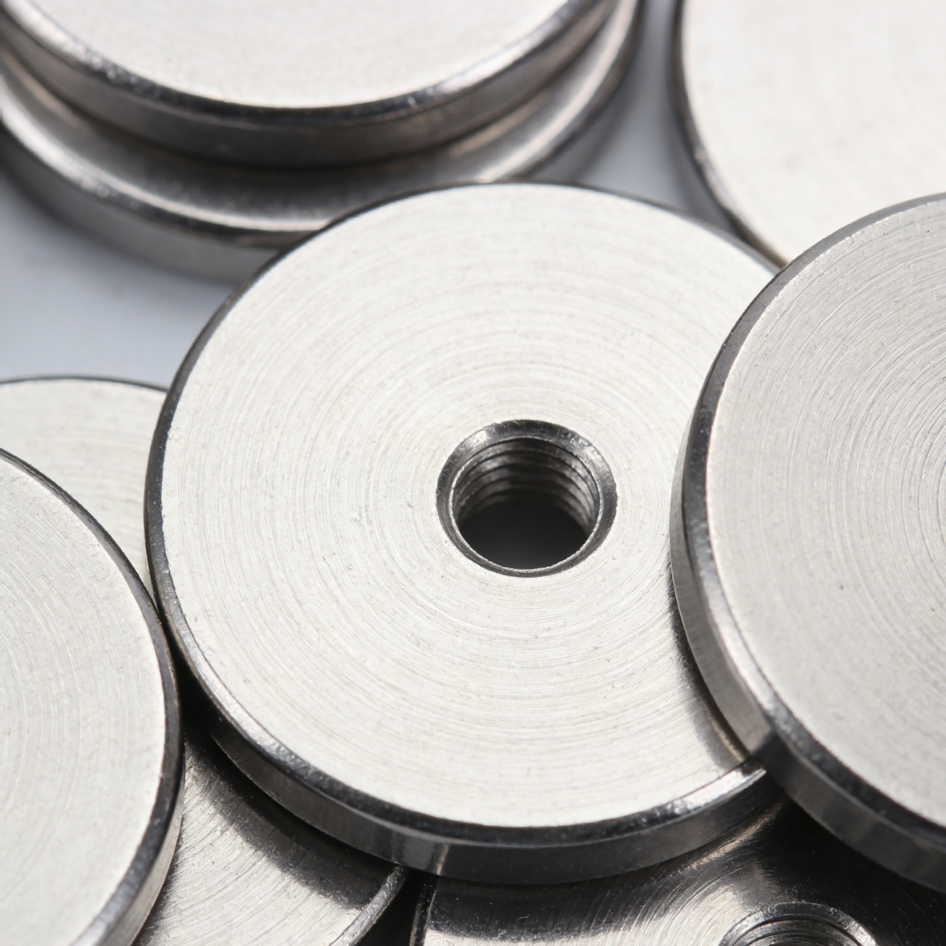 N52 Countersunk Disc Neodymium Magnets – Flush-Mount NdFeB Screw Magnets