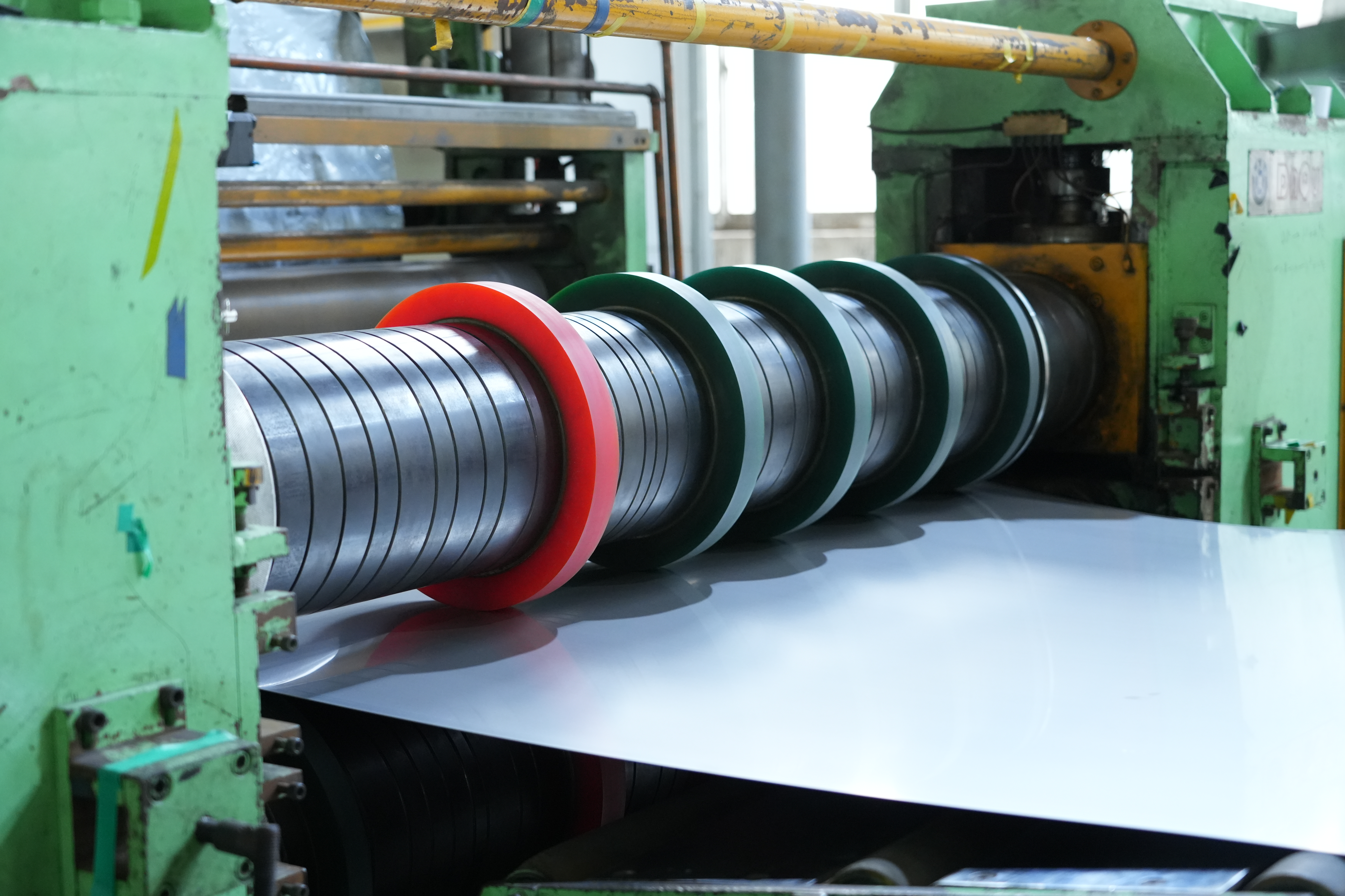 Stainless Steel Sheet Metal for Fabrication: How to Choose Grade and Thickness