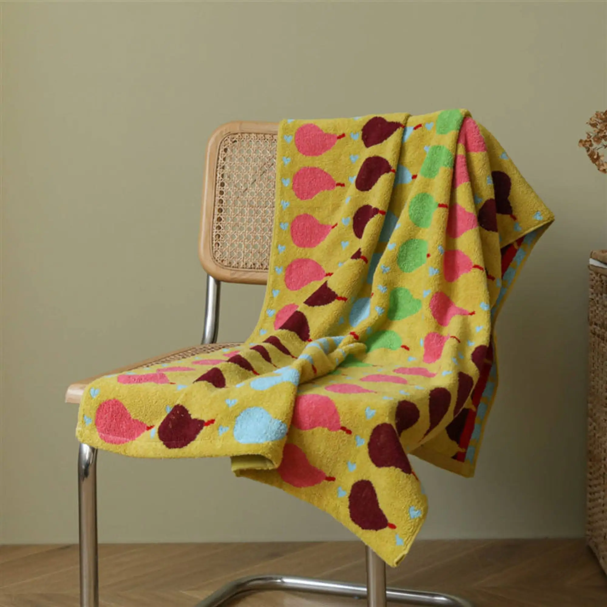 Hoe kunnen jacquardhanddoeken worden onderhouden om de kleuren levendig en de patronen scherp te houden?