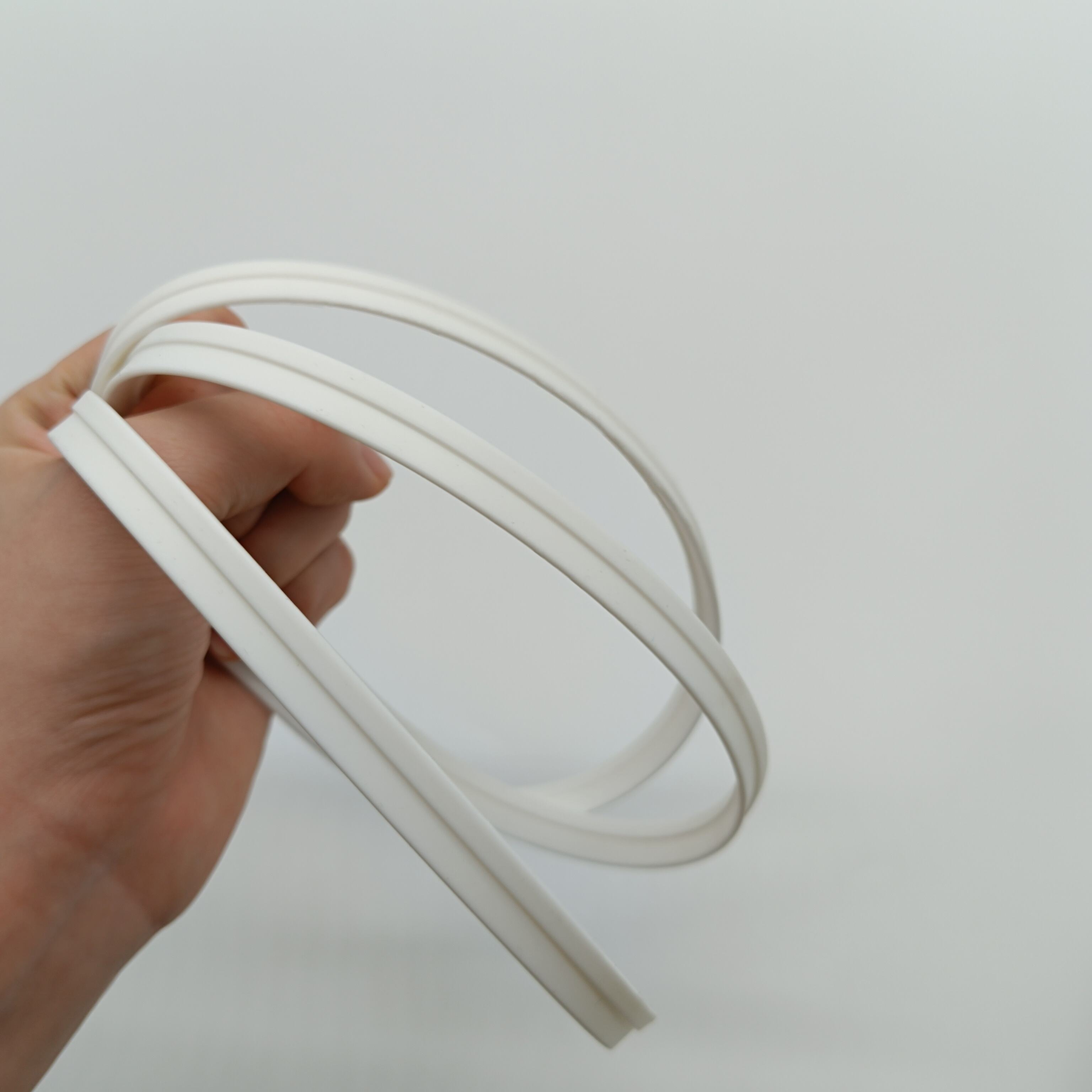 What are the top advantages of silicone tube for peristaltic pump applications?