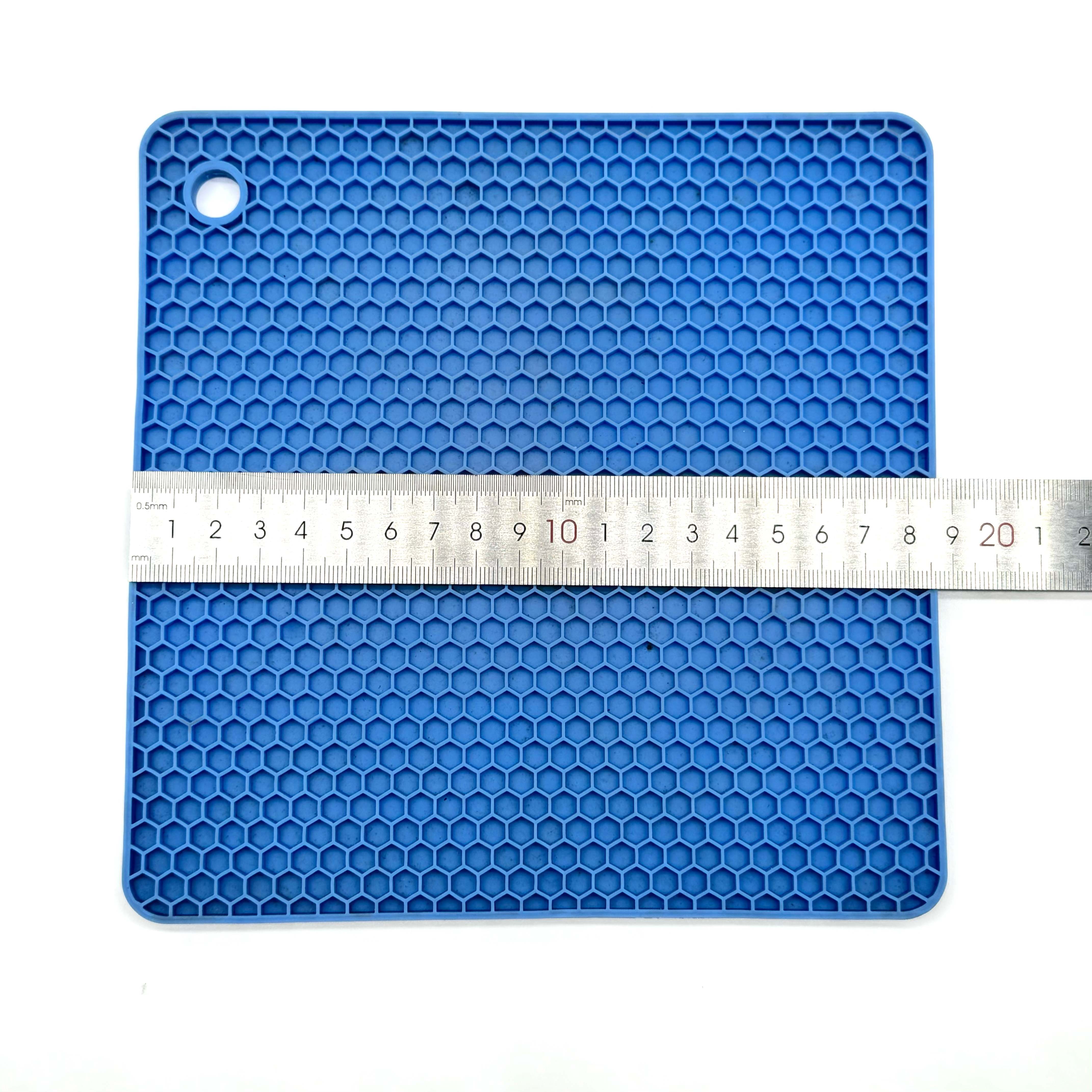 Innovative Non-Stick Surface Design