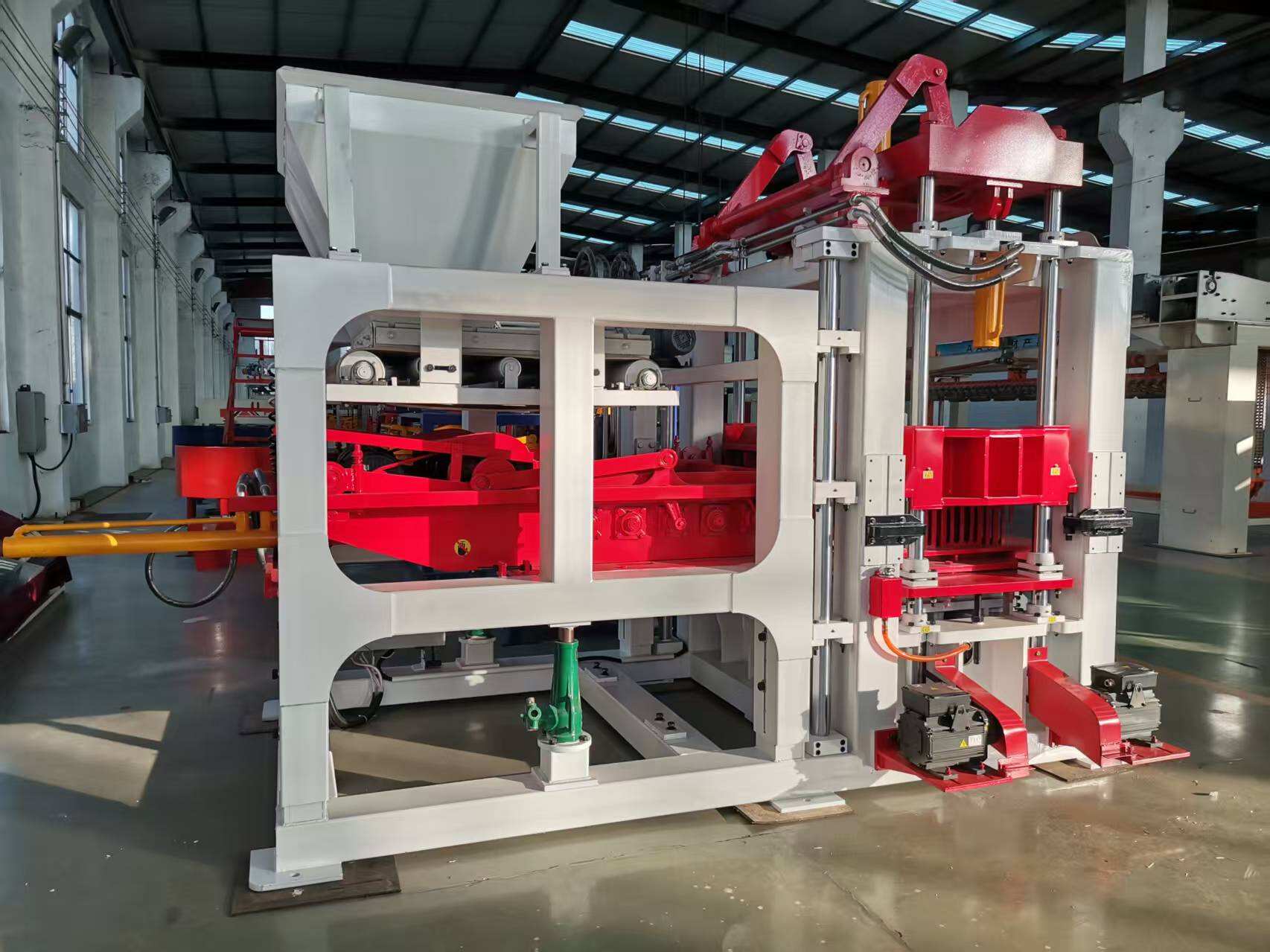 QT10-15 Customized Brick Making Machine