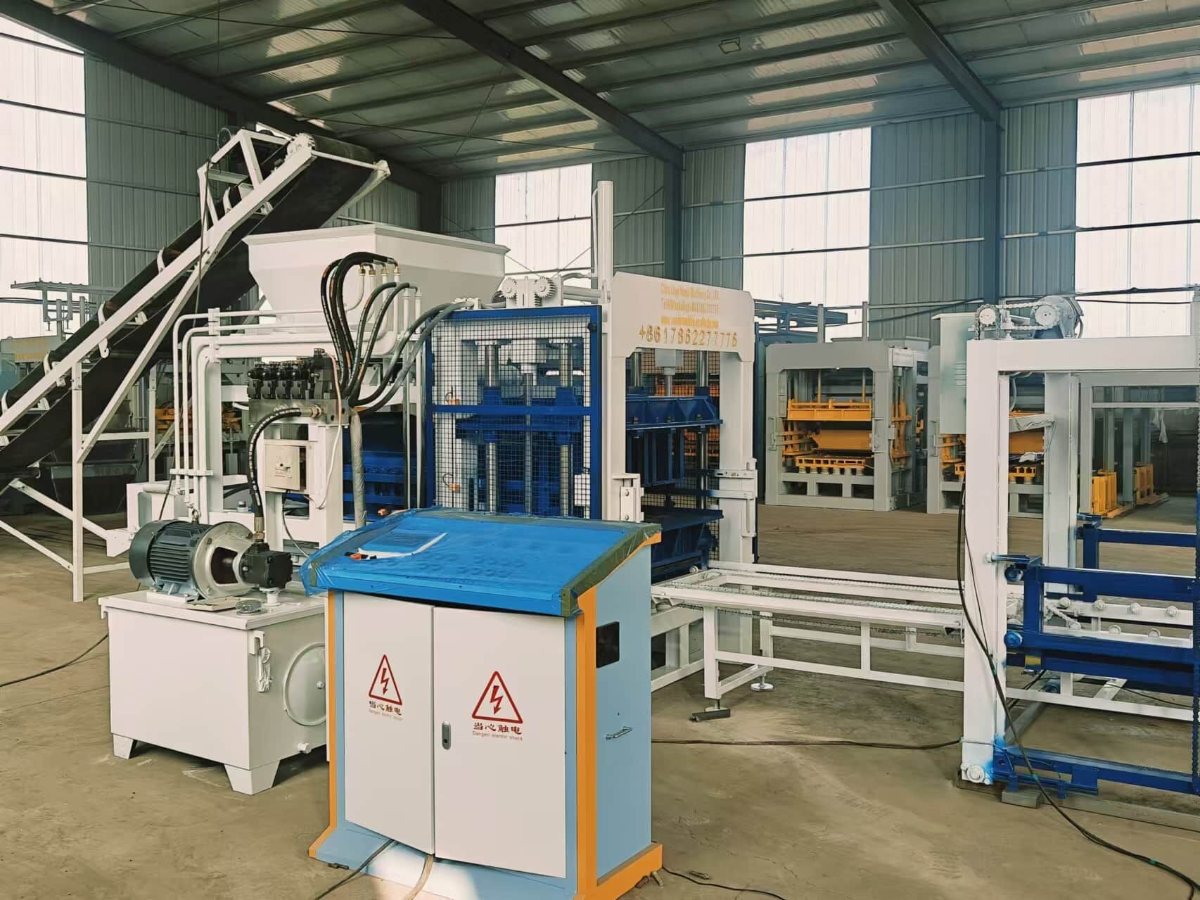 QT6-15 Fully Automatic Brick Making Machine