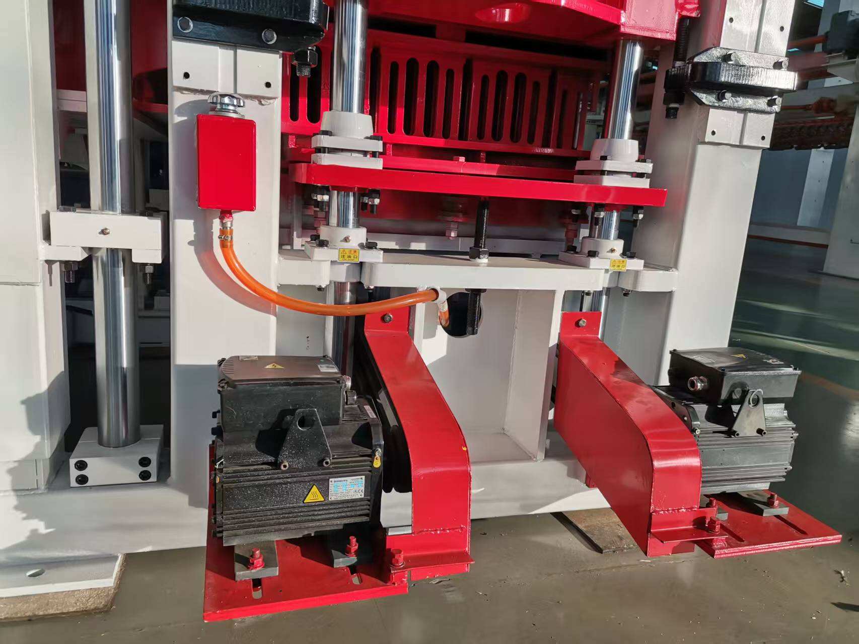 QT10-15 Customized Brick Making Machine