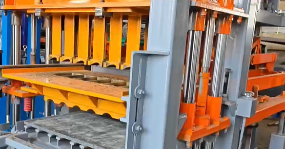 Production_of_Interlocking_Bricks 