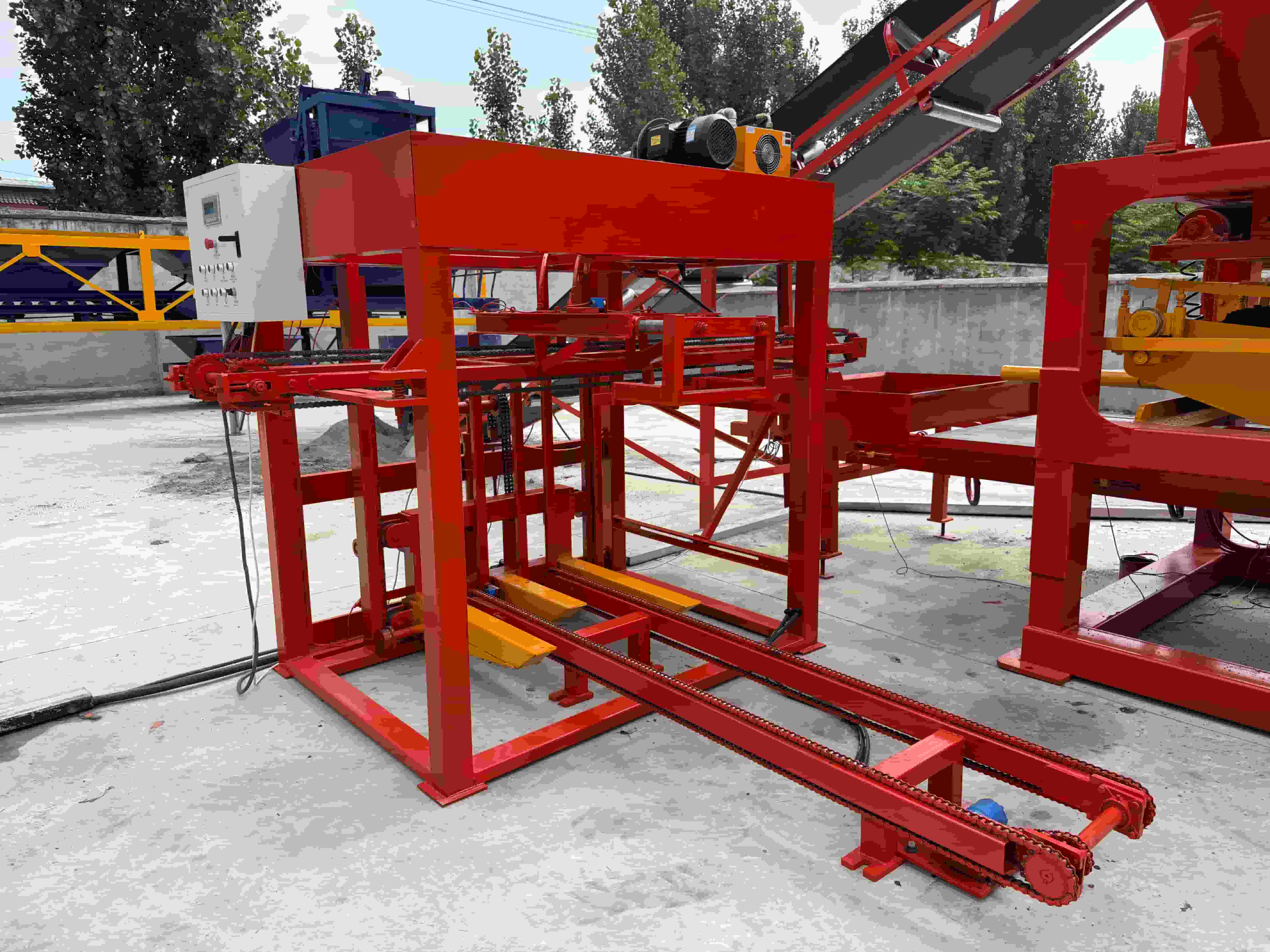 QT12-15 Fully Automatic Hydraulic Brick Making Machine