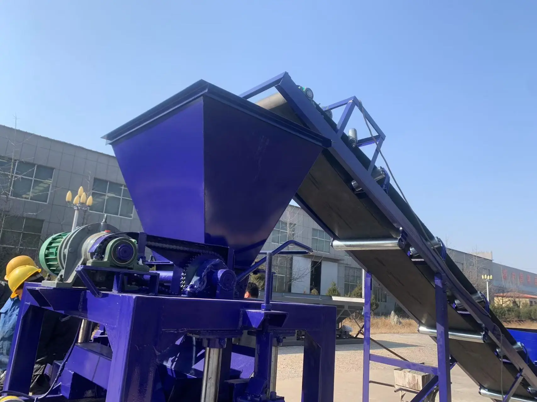 Katı Blok Üretim Makinesi | Yüksek Dayanımlı Üretim