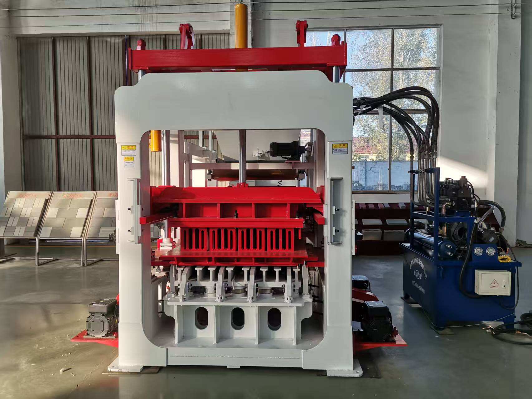 QT10-15 Customized Brick Making Machine