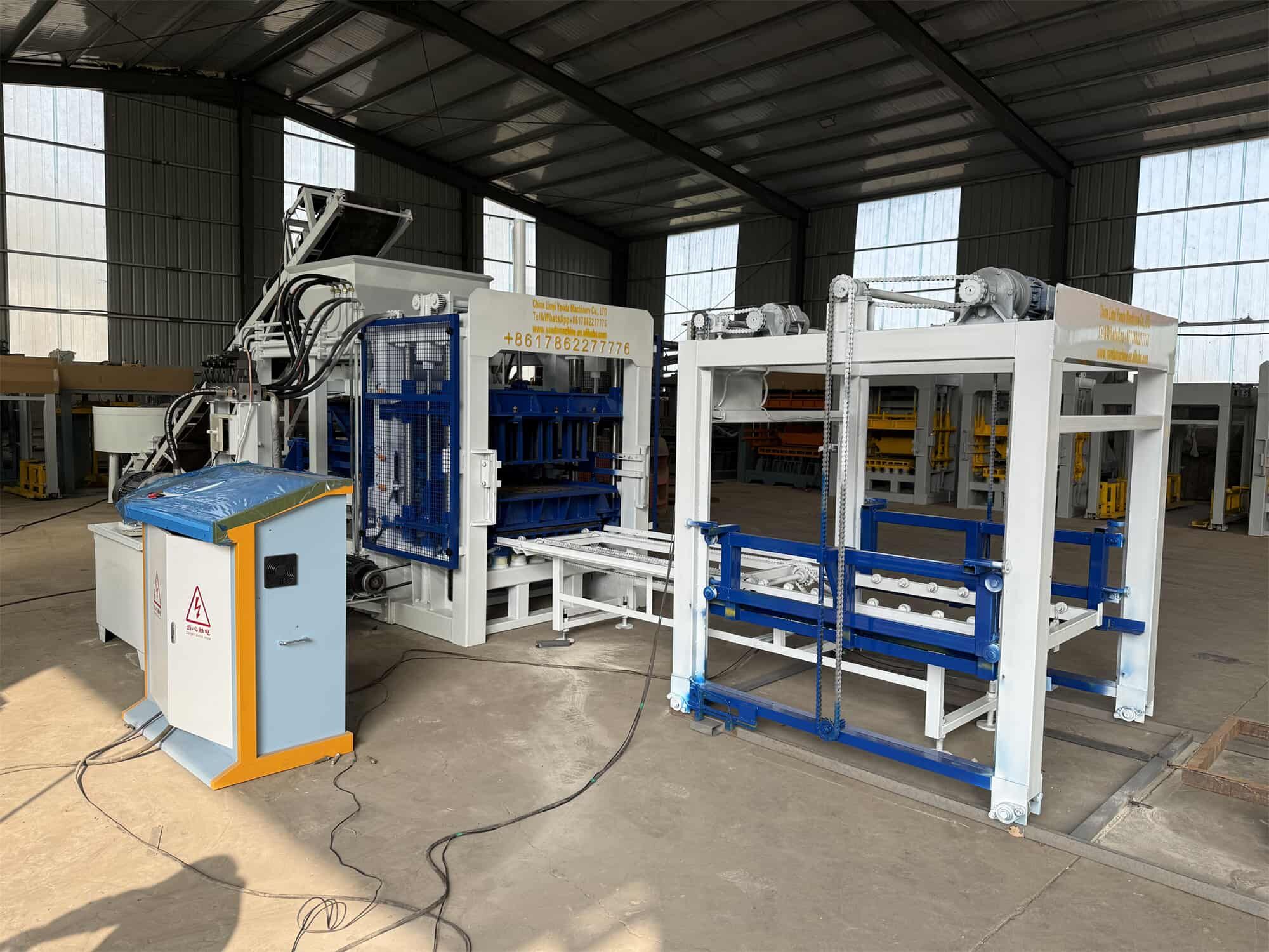 QT6-15 Fully Automatic Brick Making Machine