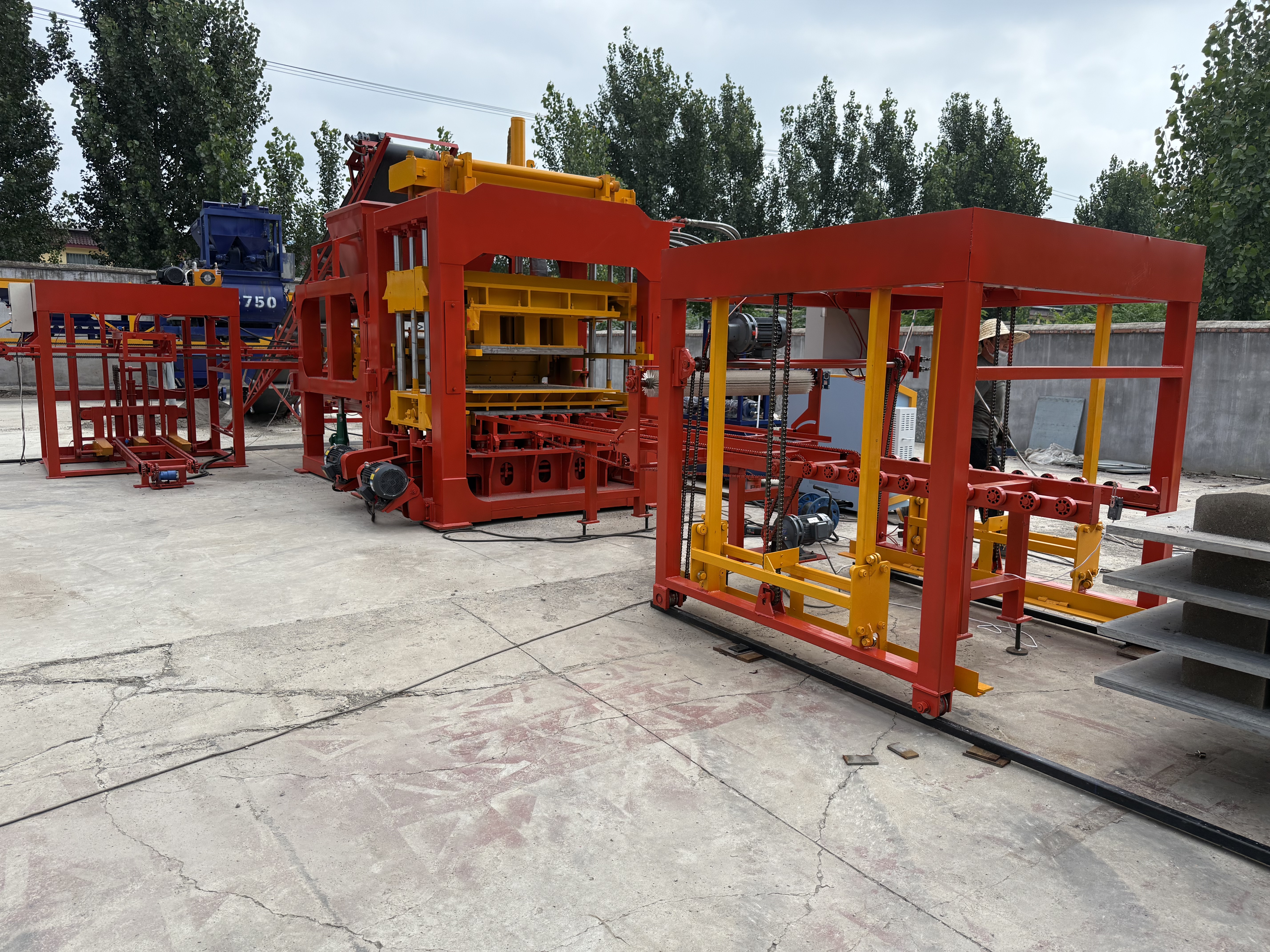 QT12-15 Fully Automatic Hydraulic Brick Making Machine