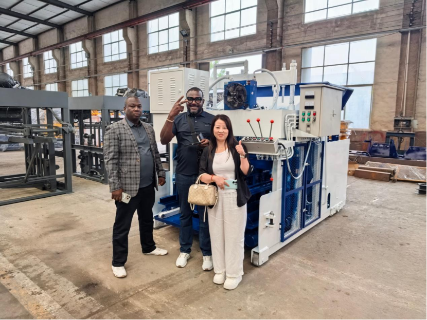 african guinea client ordered complete brick machine line  1500 pallets-1