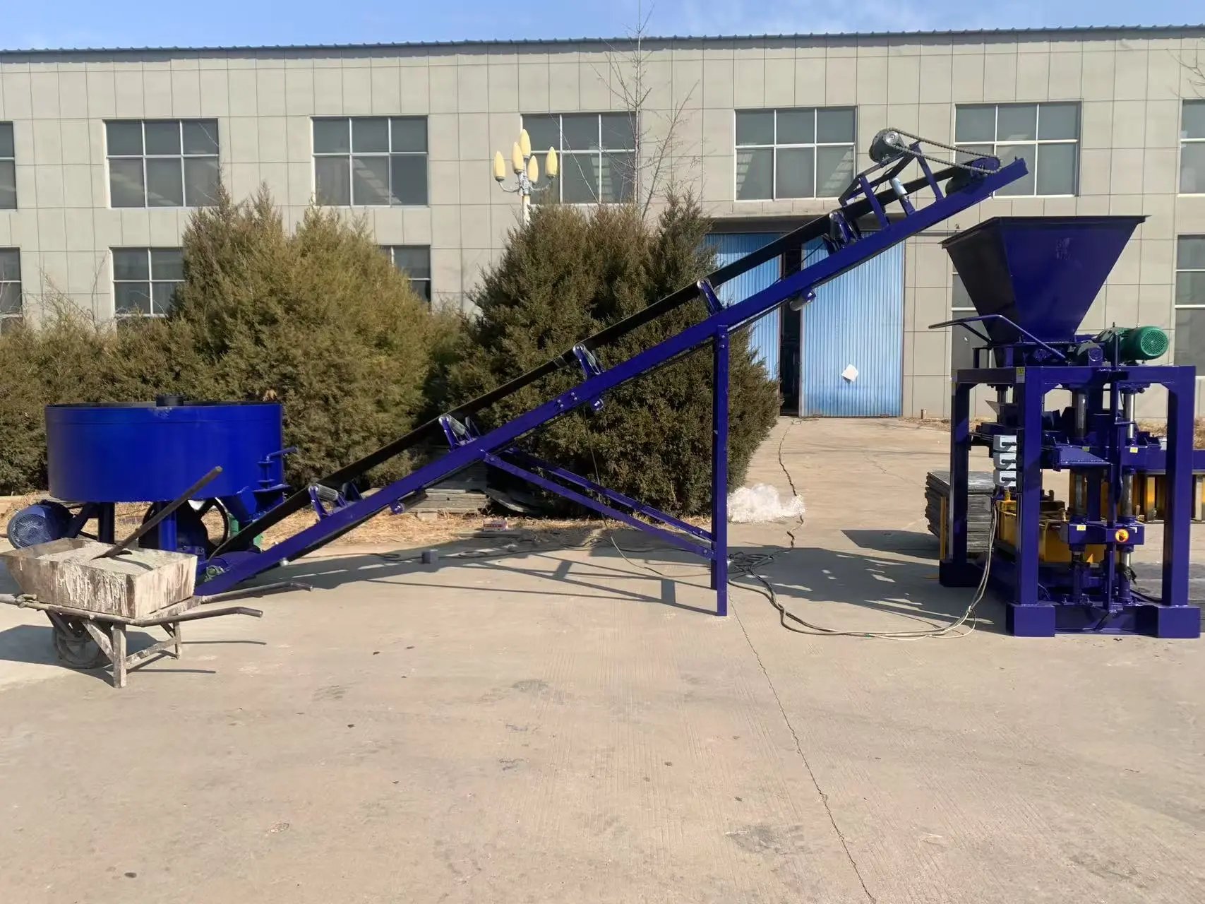 Önde Gelen Beton Blok Makinesi Üreticisi | Kaliteli Ekipman