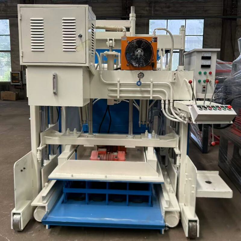 High-Efficiency Mobile Concrete Brick Making Machine 