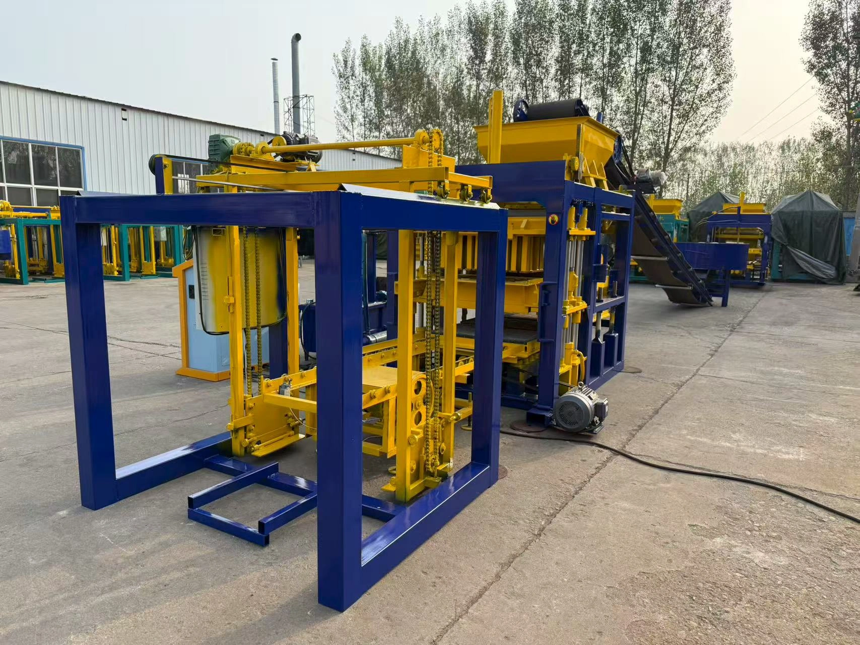 QT4-15B Hydraulic Fully Automatic Cement Hollow Brick Making Machine