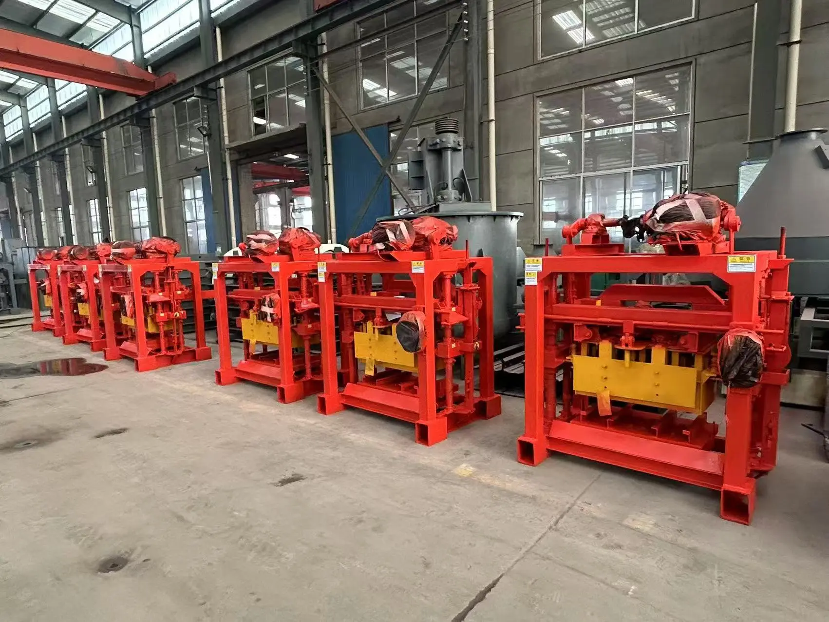 QTJ4-40 Semi Automatic Brick Making Machine