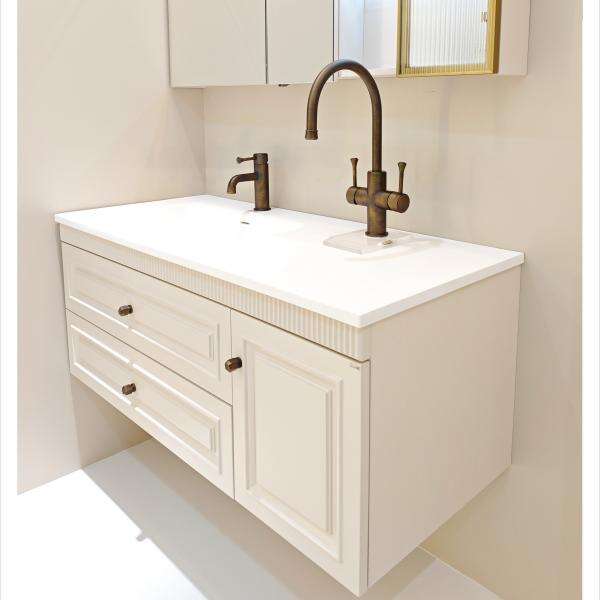 Diseño Sostenible y Características Ecológicas