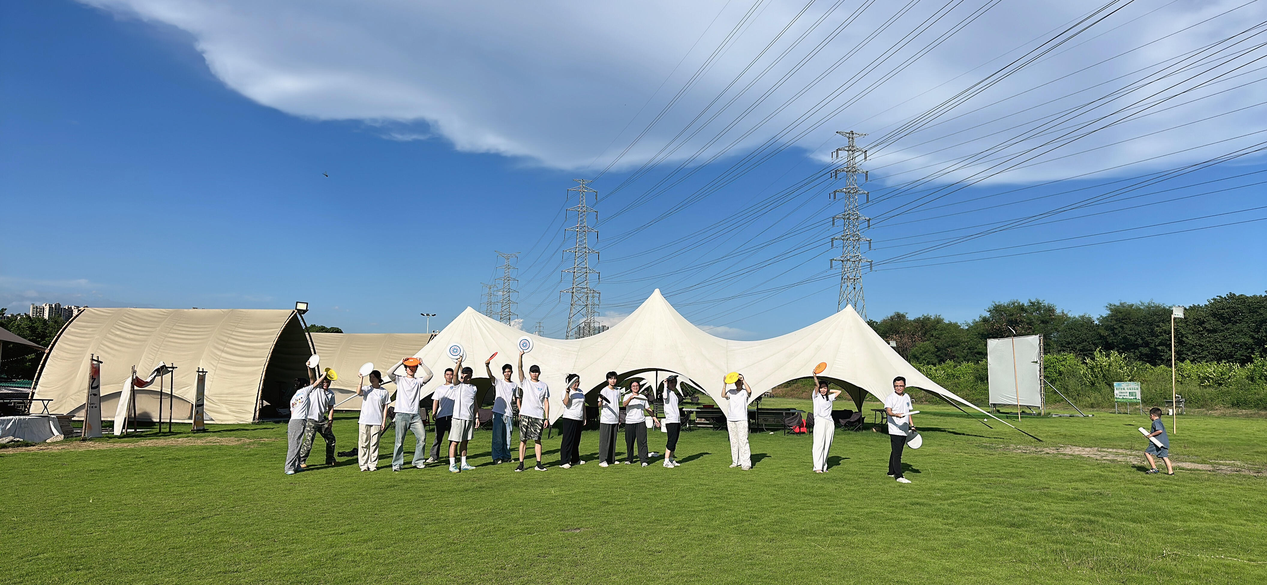 Ruihan Company Organizes All-Staff Team-Building Activities to Strengthen Team Strength Through Collaboration