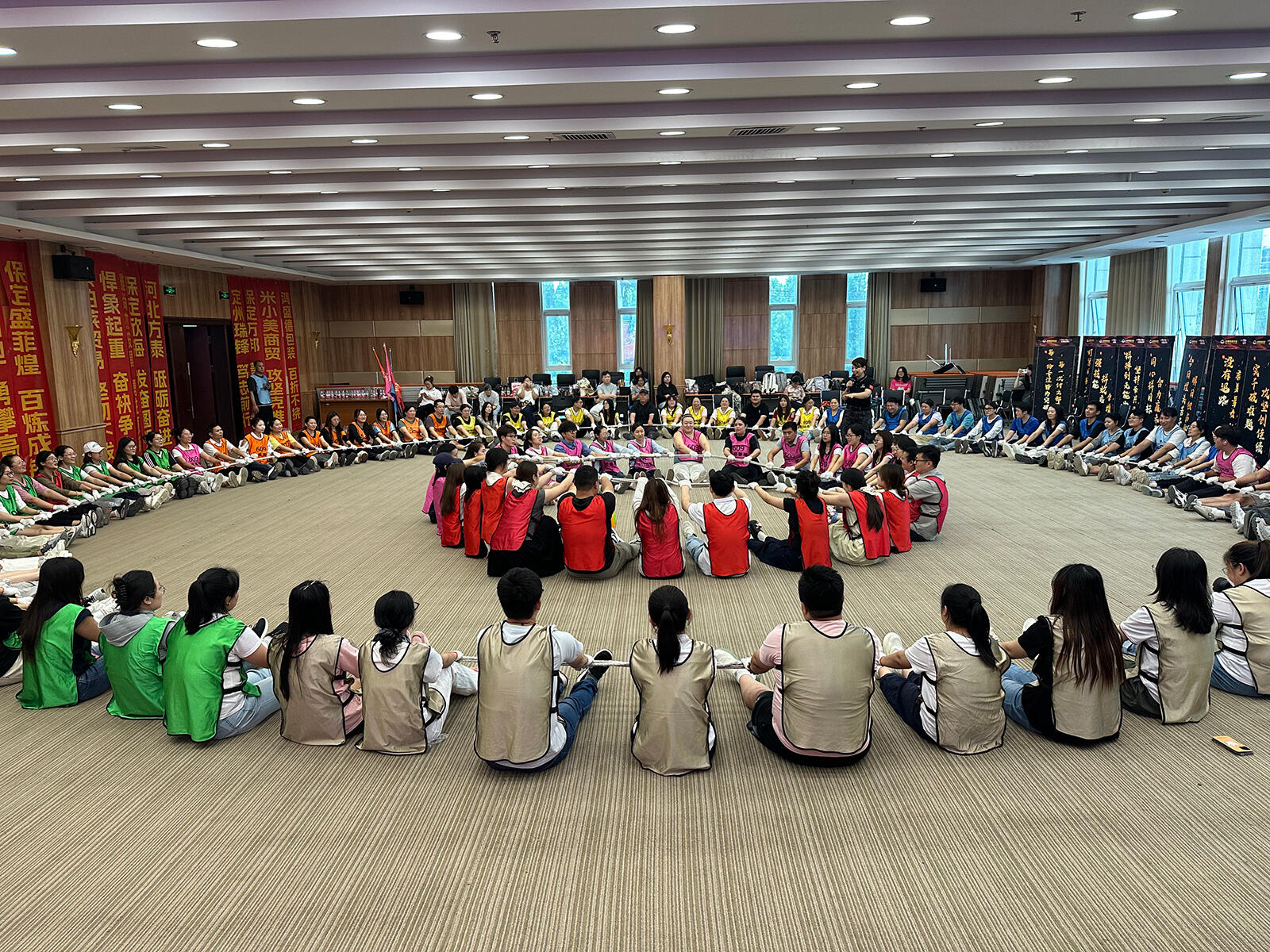 Winners Hydraulic Team Building: Boosting Cohesion for Superior B2B Sales Performance
