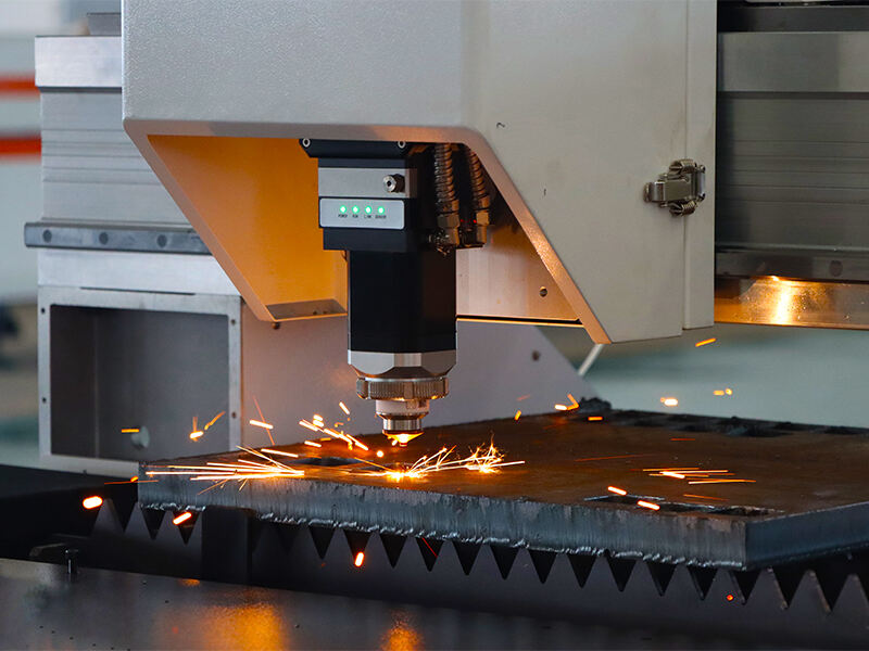 Lazer Kesim Makineleri Metal İşlemede Hassasiyetin Anahtarı mıdır?
