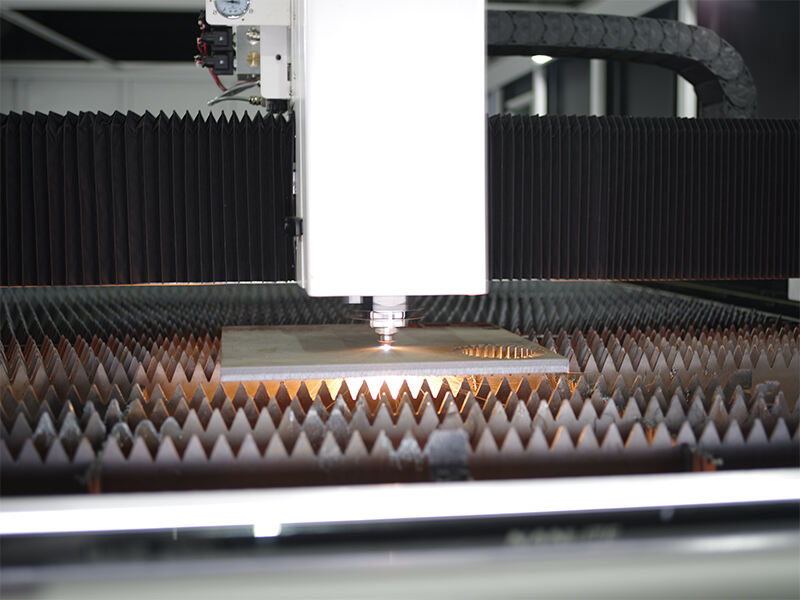 Grundlagen der Schneidgeschwindigkeiten in der Faserlasertechnologie