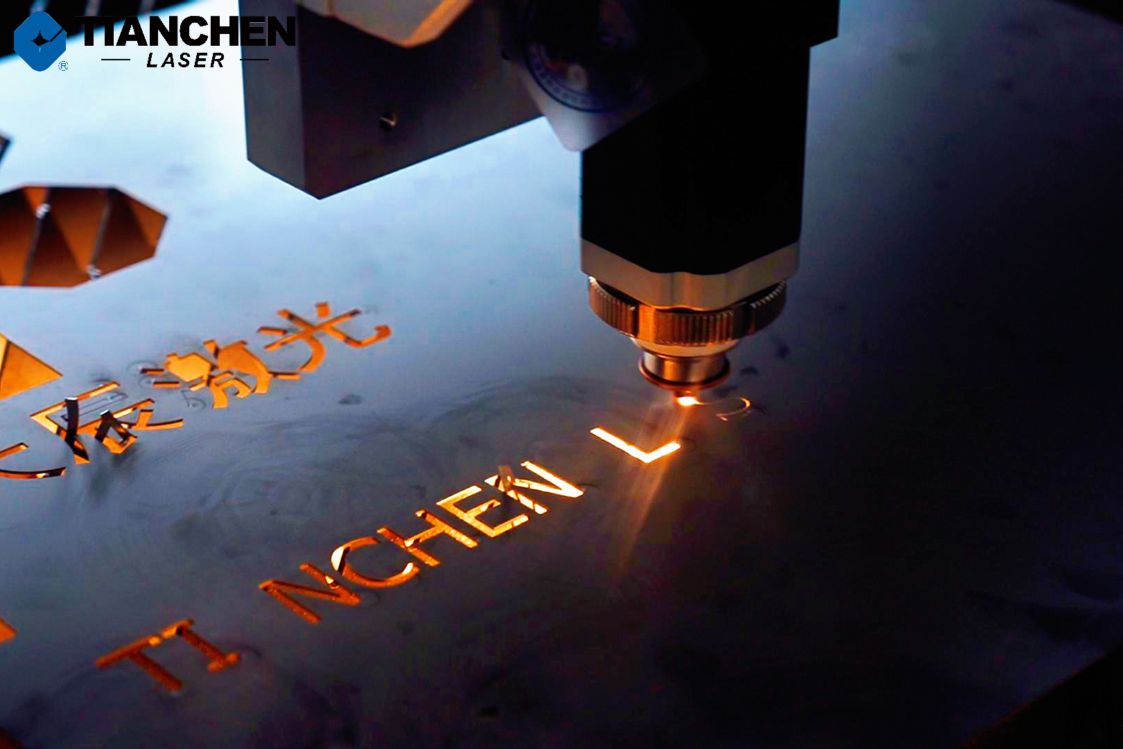 Máy cắt laser siêu nhanh cho sản xuất hàng loạt