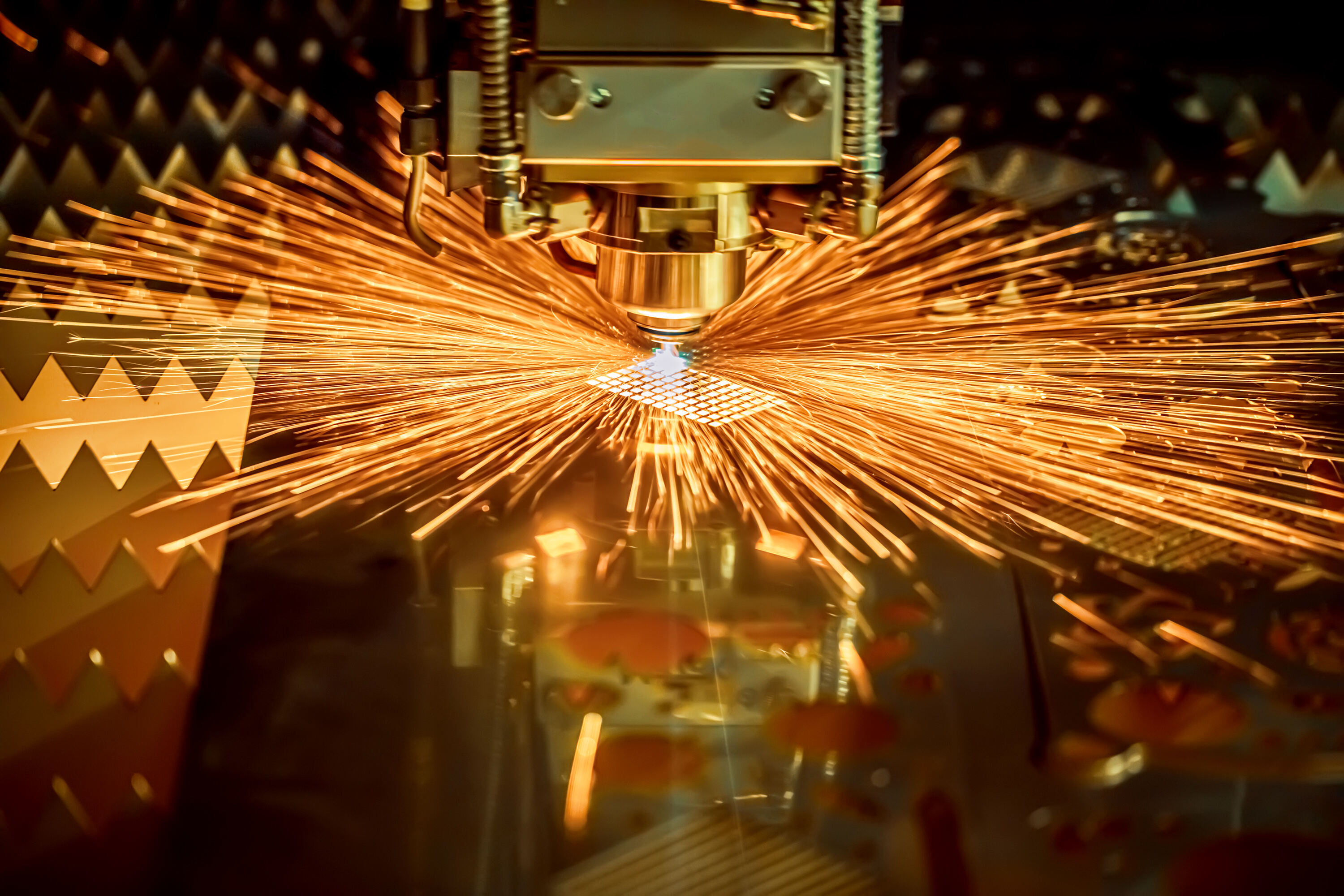 What Are the Core Advantages of Metal Laser Cutting?
