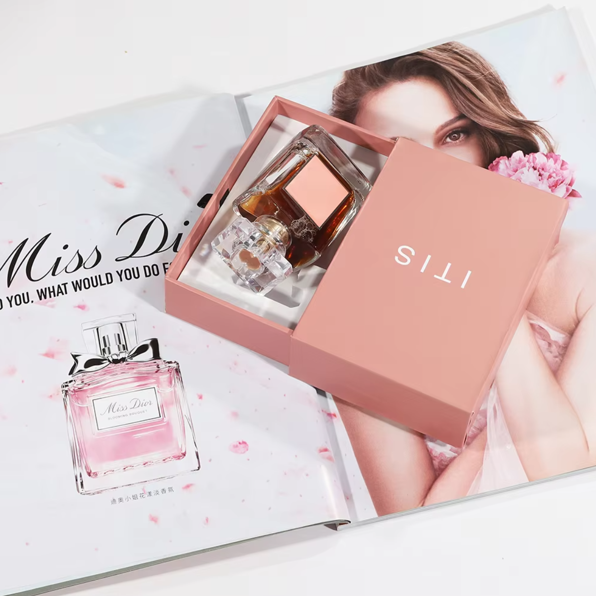 Bakit Mahalaga ang Mga Kahon ng Perpum sa Marketing ng mga Luho na Fragrance?